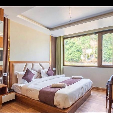 Hotel & Hostel Vimal Ganga Rishīkesh Eksteriør bilde