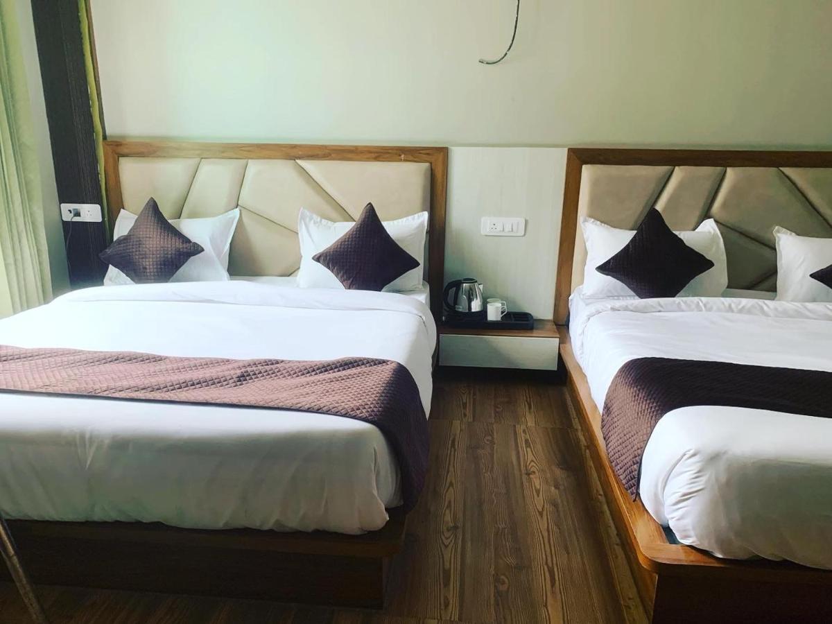Hotel & Hostel Vimal Ganga Rishīkesh Eksteriør bilde