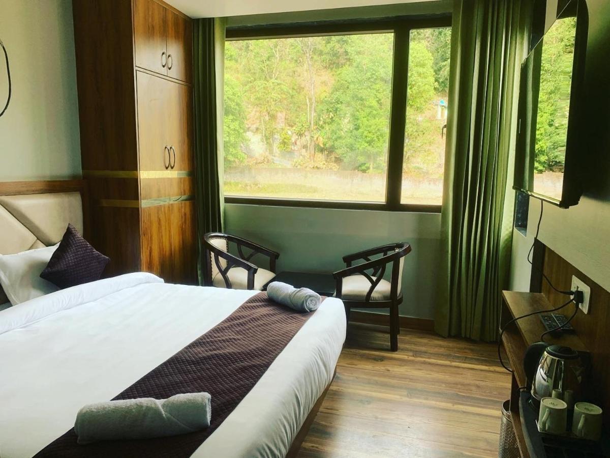 Hotel & Hostel Vimal Ganga Rishīkesh Eksteriør bilde