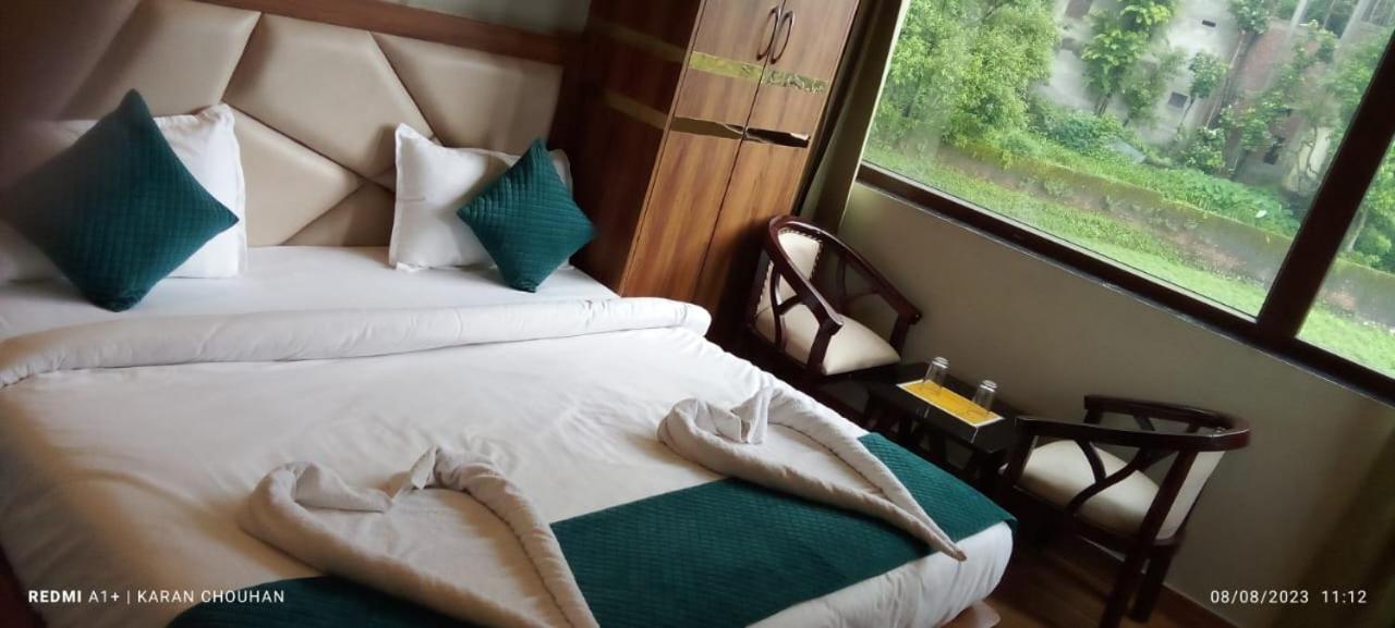 Hotel & Hostel Vimal Ganga Rishīkesh Eksteriør bilde