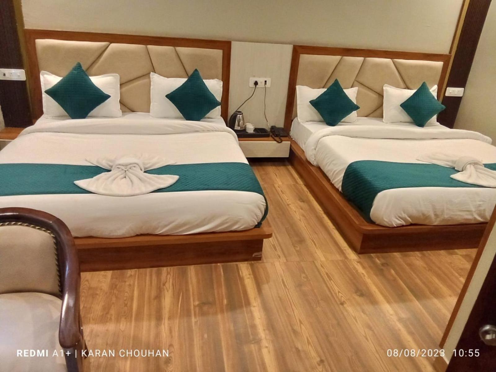 Hotel & Hostel Vimal Ganga Rishīkesh Eksteriør bilde
