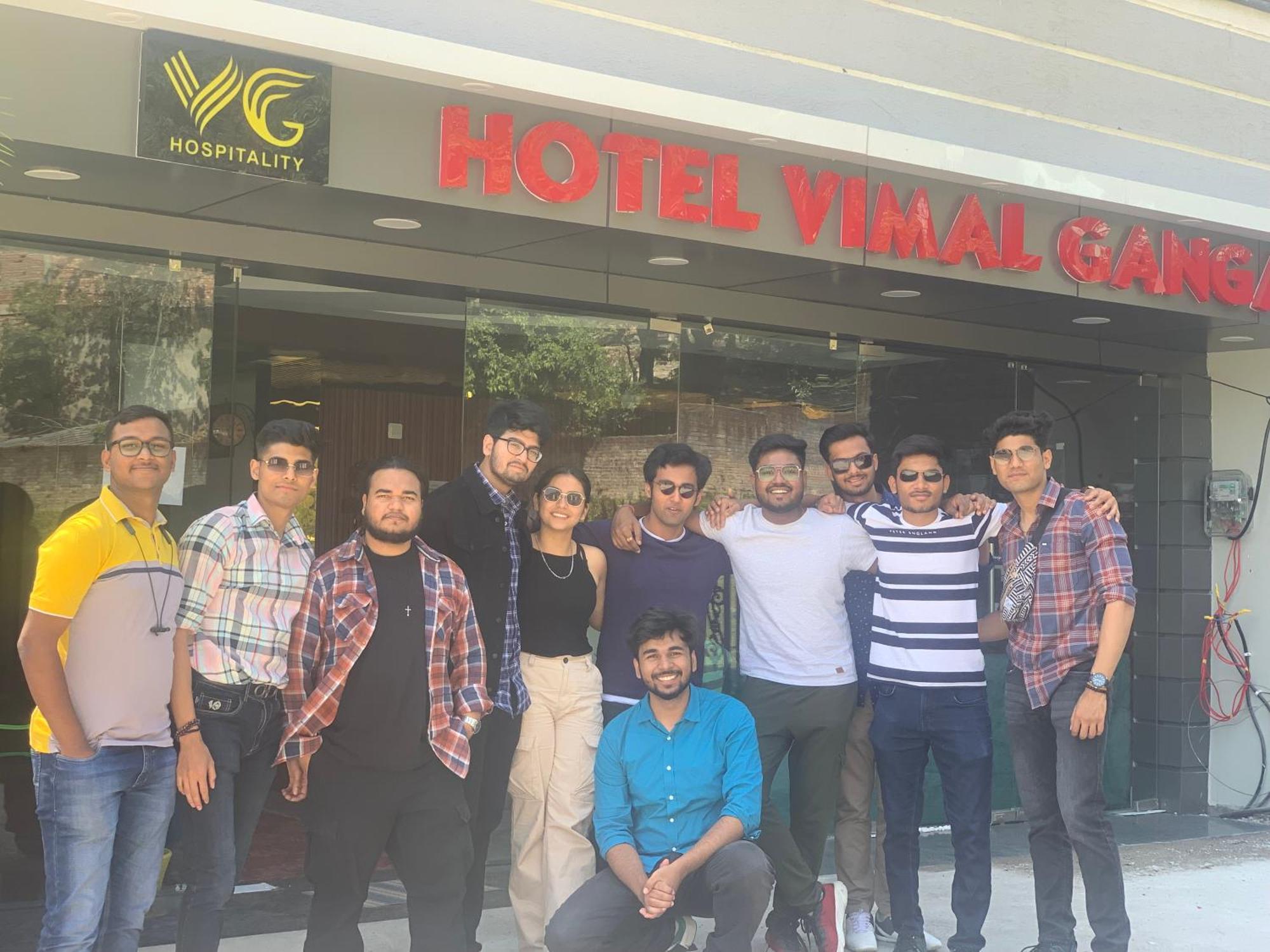 Hotel & Hostel Vimal Ganga Rishīkesh Eksteriør bilde