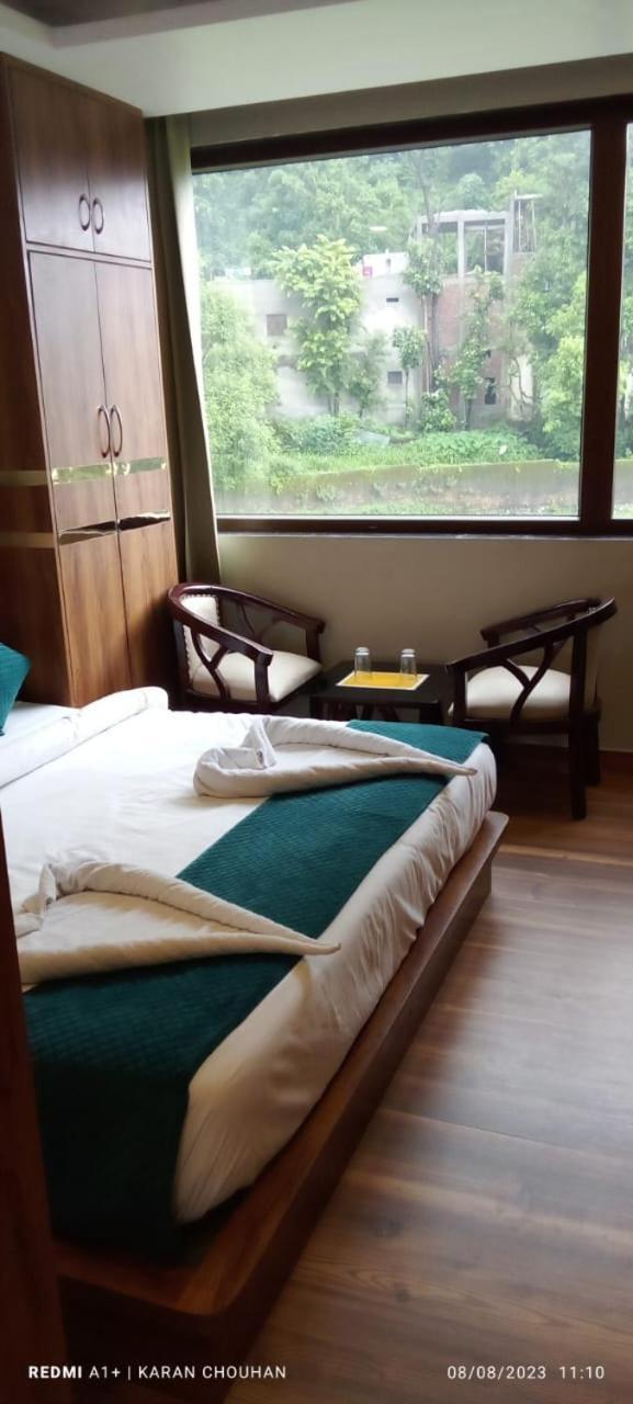 Hotel & Hostel Vimal Ganga Rishīkesh Eksteriør bilde