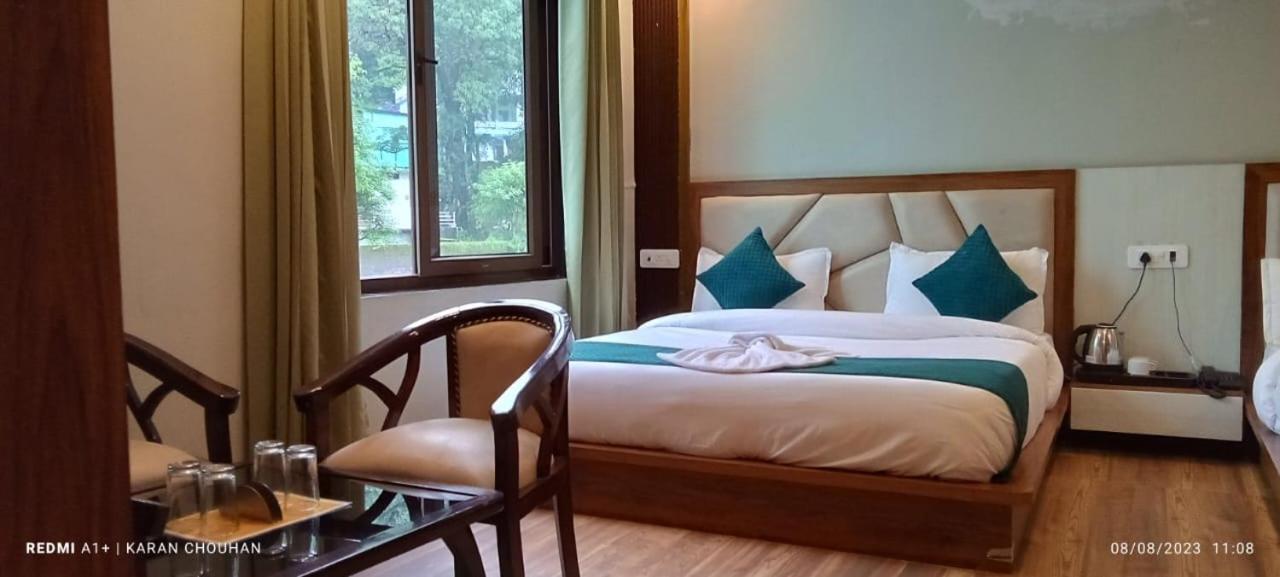 Hotel & Hostel Vimal Ganga Rishīkesh Eksteriør bilde